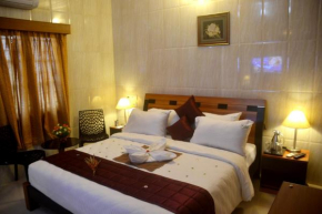 Отель Peace Inn Chennai  Chennai